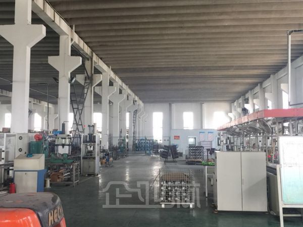 厂房正门图