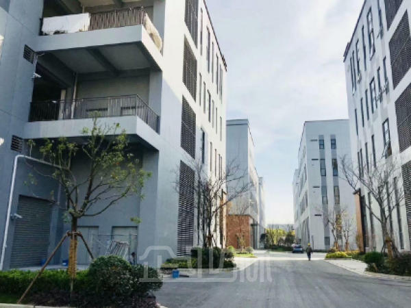张家港1237平多层厂房出售      均价3600元/平米