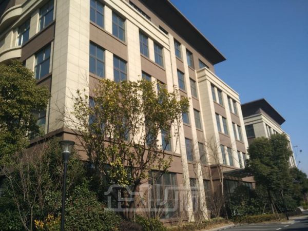 厂房正门图