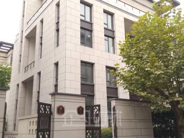 厂房正门图