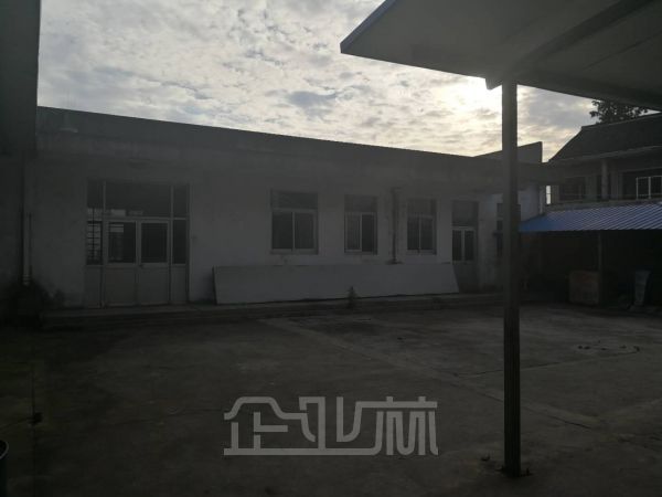 厂房正门图