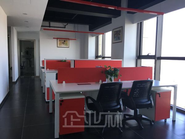办公正门图