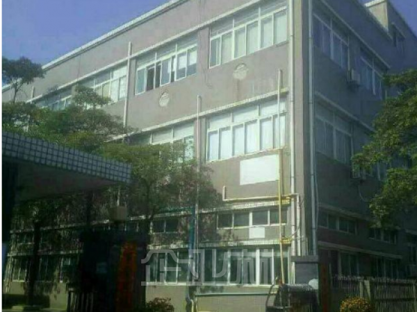 厂房正门图