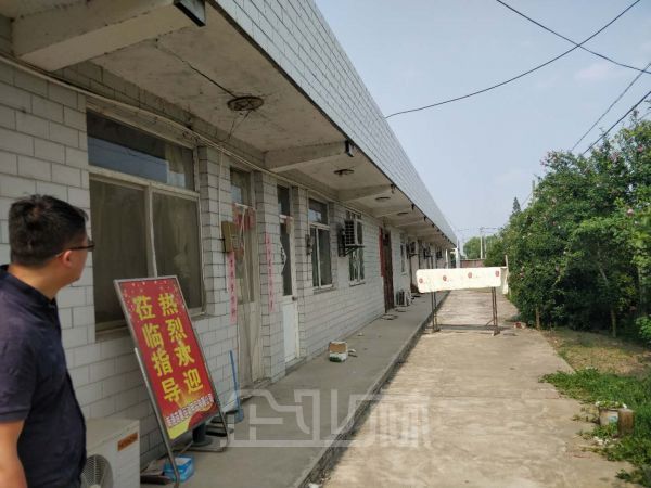 厂房正门图
