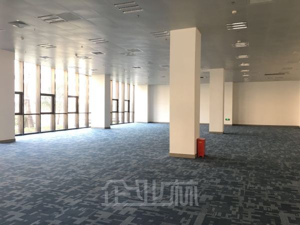 厂房正门图