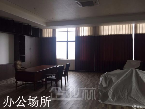厂房正门图
