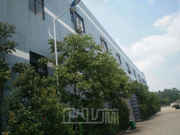 桐乡市中心6500平多层厂房对外出租   租金12元/月/平米