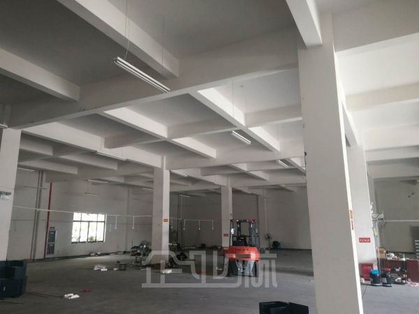 厂房正门图