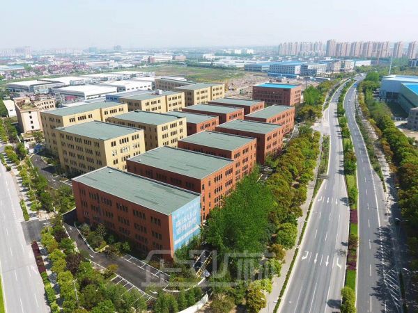 厂房正门图