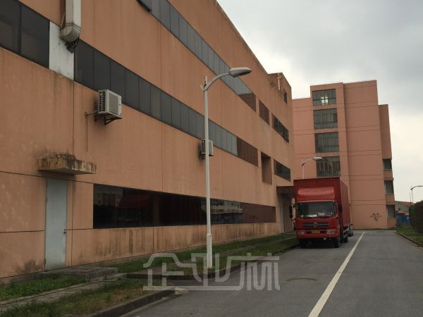 厂房正门图