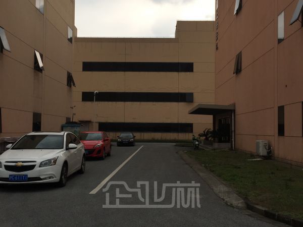 厂房正门图