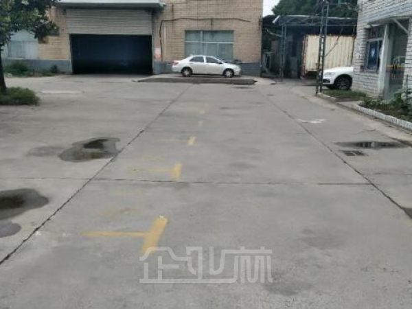 厂房正门图