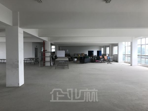 厂房正门图
