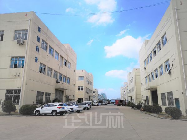 厂房正门图