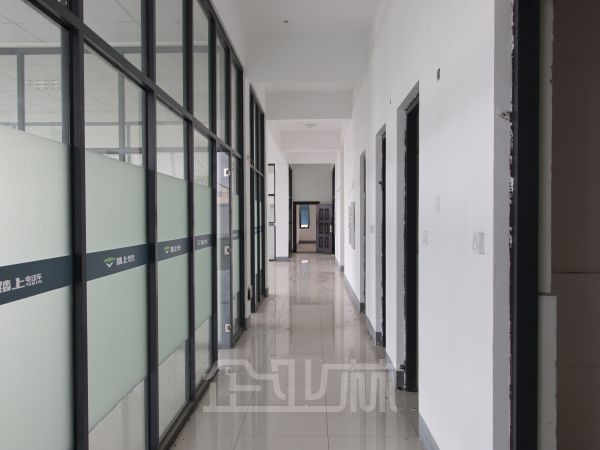 厂房正门图