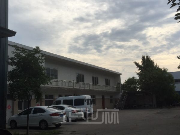 厂房正门图