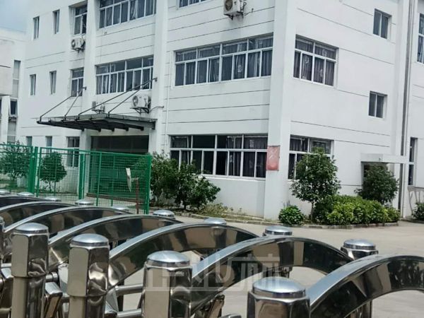 厂房正门图