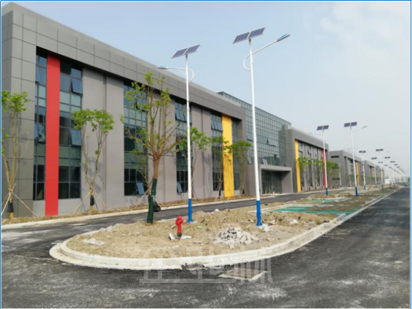 厂房正门图