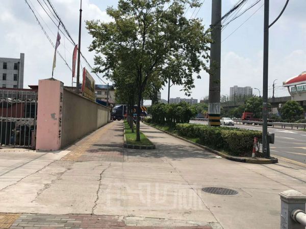 厂房正门图