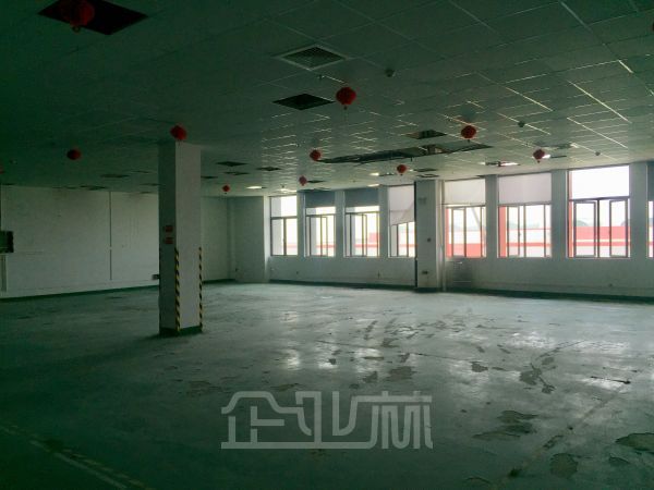 厂房正门图