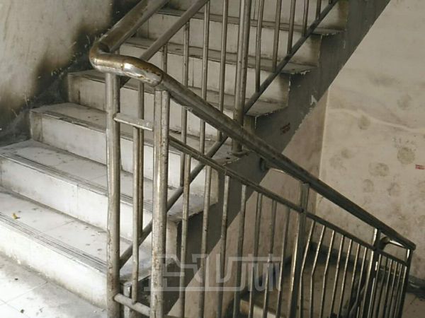 厂房正门图