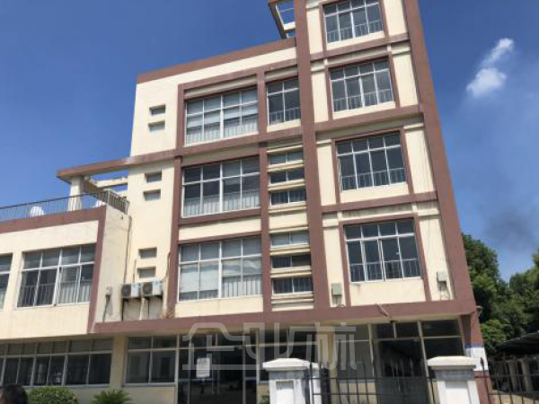 张家港20000平可分割厂房单层有行车出租