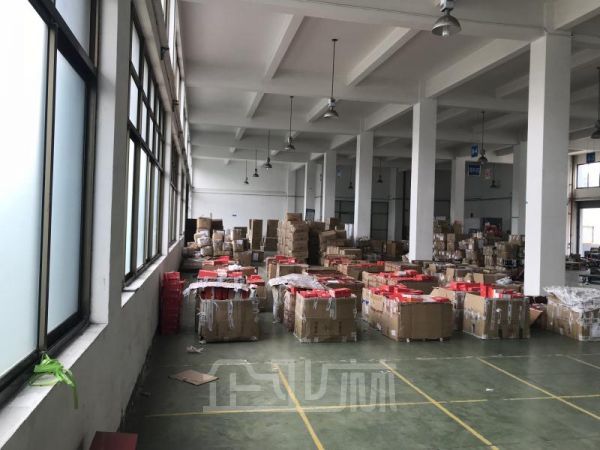 厂房正门图