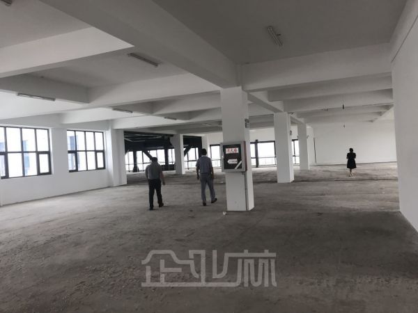 厂房正门图