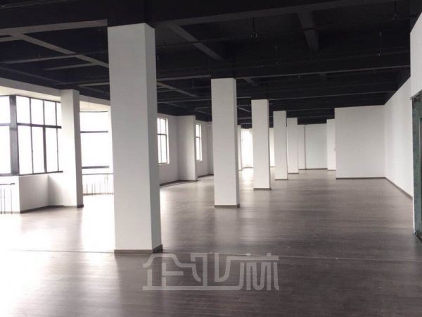 闵行5624㎡精装办公楼及仓库出租