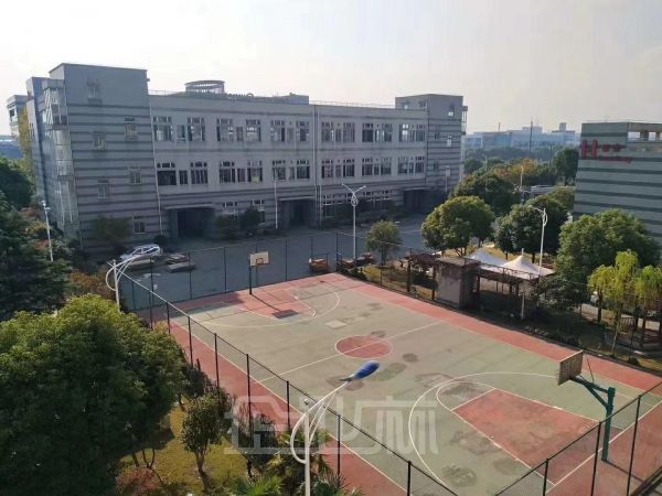 厂房正门图