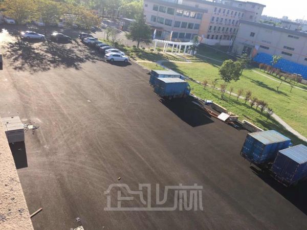 办公正门图