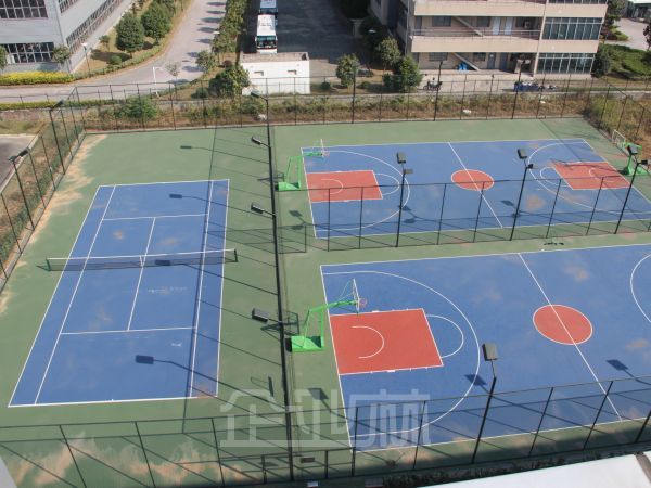 厂房正门图