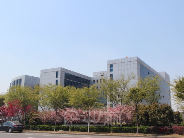厂房正门图