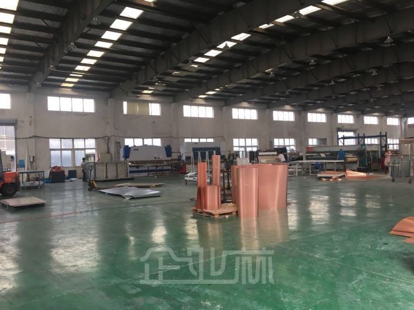 厂房正门图