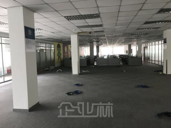 厂房正门图