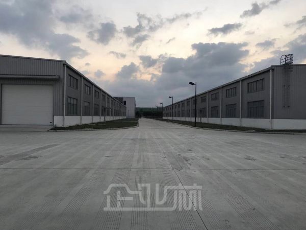 厂房正门图
