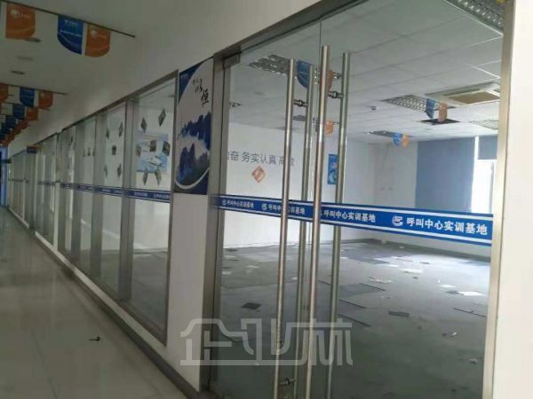 厂房正门图