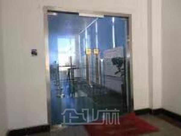 厂房正门图
