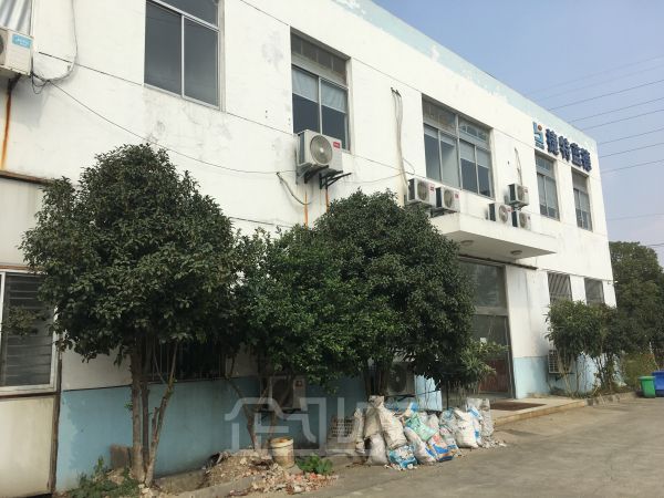 厂房正门图