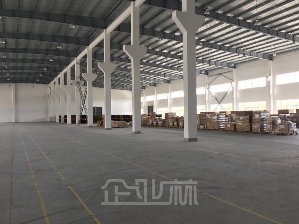 厂房正门图