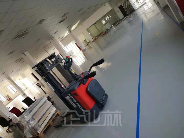 厂房正门图