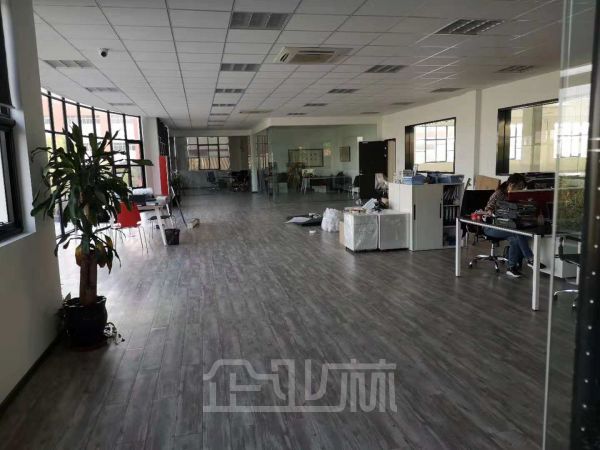 厂房正门图