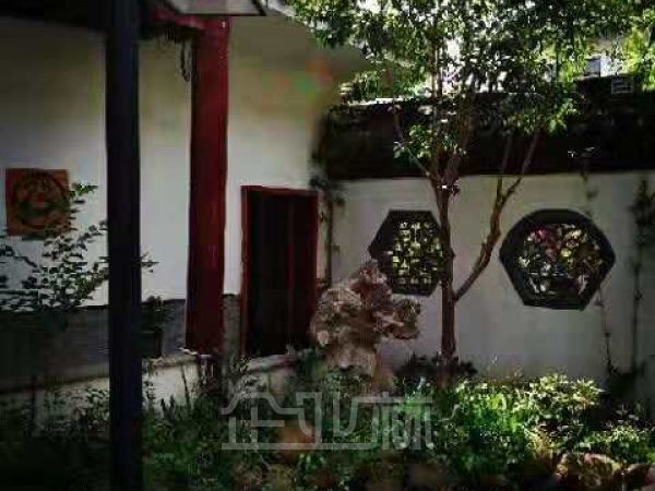厂房正门图