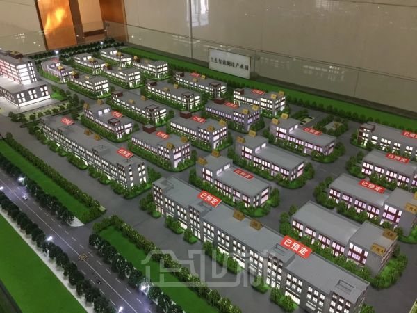 厂房正门图