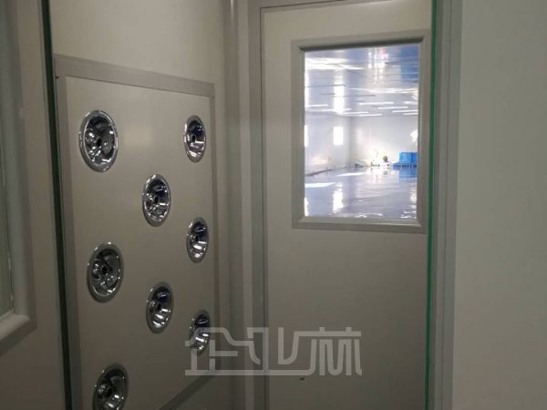 厂房正门图