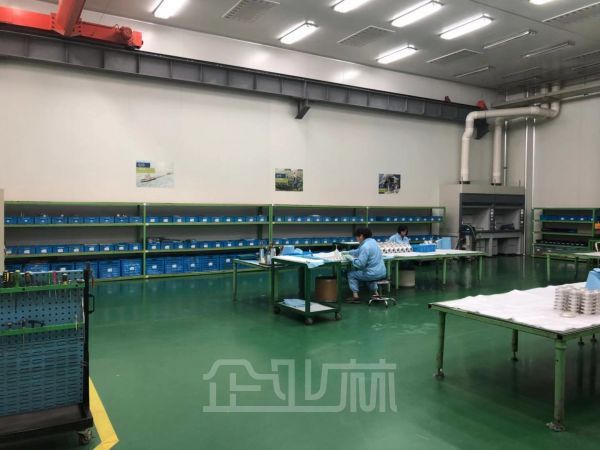 镇江扬中占地18亩2100平厂房对外出售    售价750万元（独门独院）