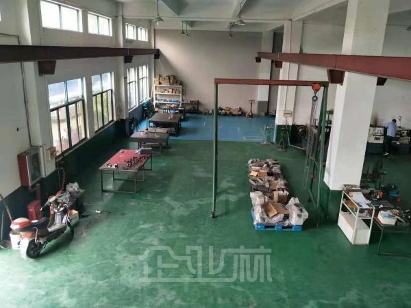 厂房正门图