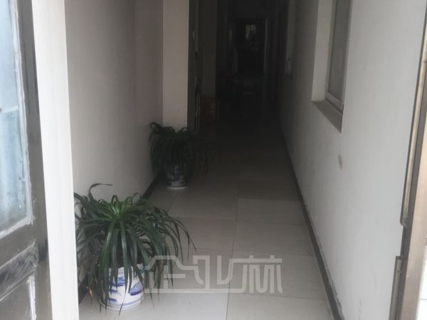 厂房正门图