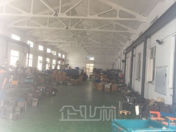 厂房正门图