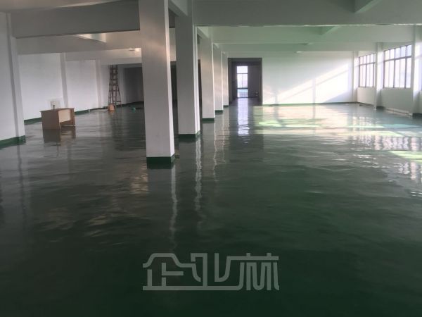 厂房正门图